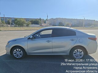 2018 Kia Rio IV, бежевый, 1549900 рублей, вид 4
