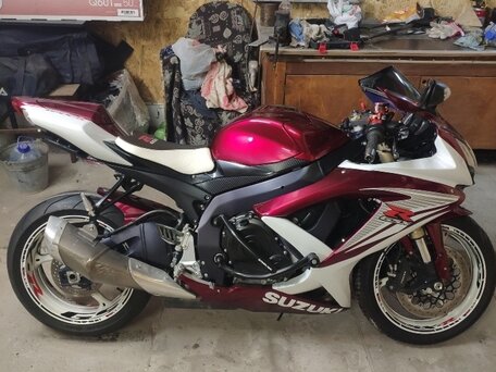 2010 Suzuki GSX-R 600, красный, 750000 рублей, вид 1