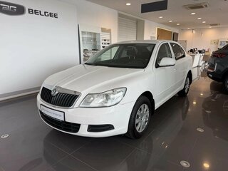 2013 Skoda Octavia II (A5) Рестайлинг, белый, 659000 рублей, вид 1