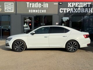2024 Skoda Superb III Рестайлинг, белый, 3500000 рублей, вид 5