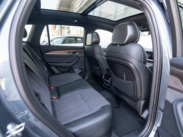 2026 Geely Monjaro I Рестайлинг, серый - вид 17