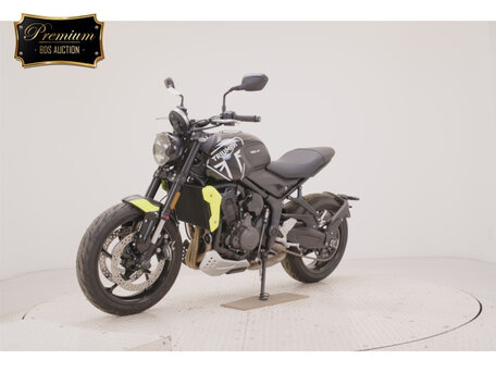 2025 Triumph Trident 660, чёрный, 900000 рублей, вид 3