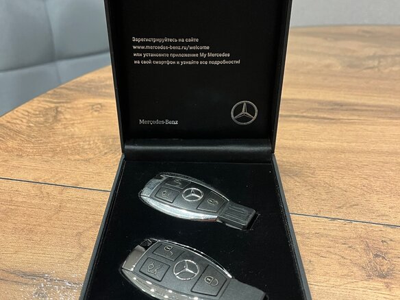 2017 Mercedes-Benz C-Класс 180 9G-TRONIC IV (W205), чёрный, 2200000 рублей - вид 5