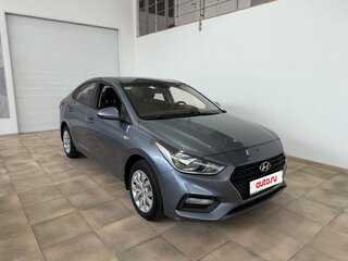 2017 Hyundai Solaris II, серый, 1250000 рублей, вид 4
