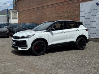 2025 Geely Coolray (Binyue L) I Рестайлинг 2, белый, 2490000 рублей, вид 4