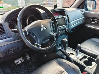 2011 Mitsubishi Pajero IV, чёрный, 1500000 рублей, вид 3