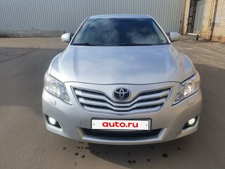 2011 Toyota Camry VI (XV40) Рестайлинг, серебристый, 1450000 рублей, вид 1