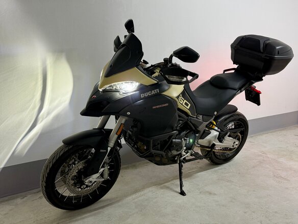 2020 Ducati Multistrada 1260, серый, 1750000 рублей
