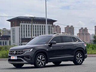 2023 Volkswagen Tayron I Рестайлинг, чёрный, 2000666 рублей, вид 4