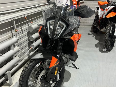 2026 KTM 790 Adventure, оранжевый, 1450000 рублей, вид 2