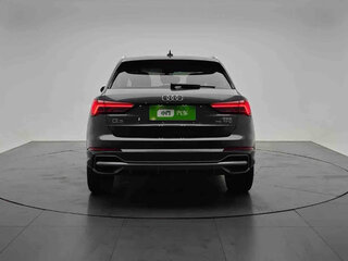 2022 Audi Q3 35 TFSI II (F3), серый, 2849000 рублей, вид 4