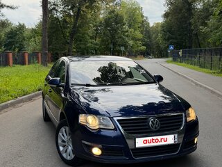2010 Volkswagen Passat B6, синий, 585000 рублей, вид 1