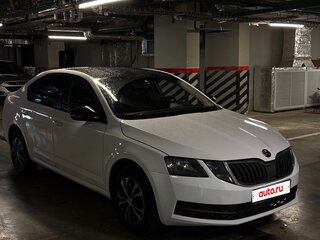 2017 Skoda Octavia III (A7) Рестайлинг, белый, 650000 рублей, вид 4