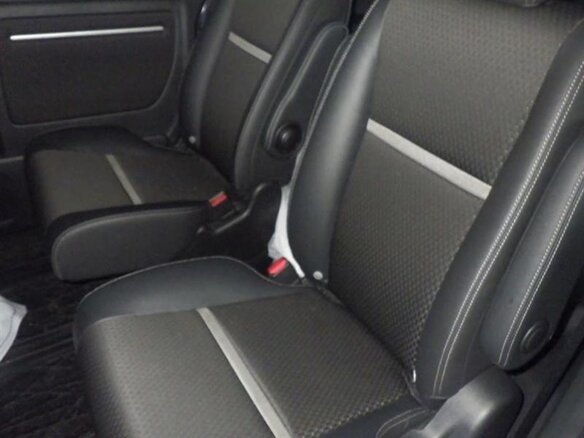 2021 Honda Stepwgn Spada V Рестайлинг, синий, 2265000 рублей - вид 15