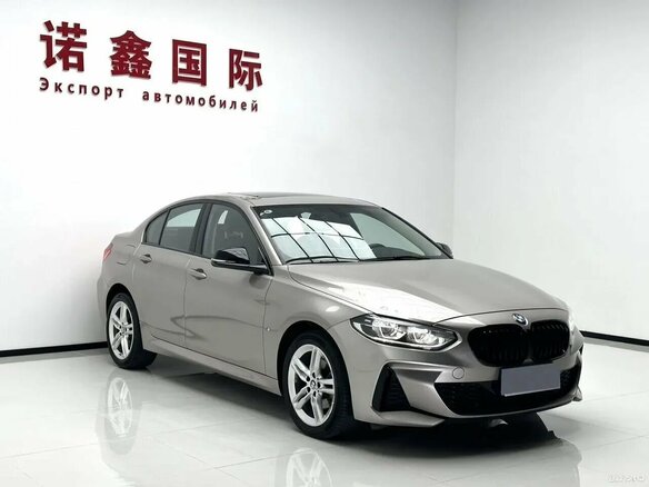 2023 BMW 1 серии 120i III (F52) Рестайлинг, бежевый - вид 1