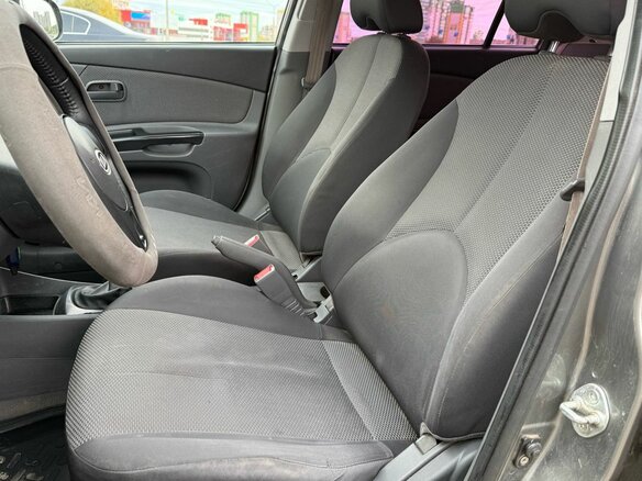 2011 Kia Rio II Рестайлинг, серебристый, 549000 рублей - вид 10
