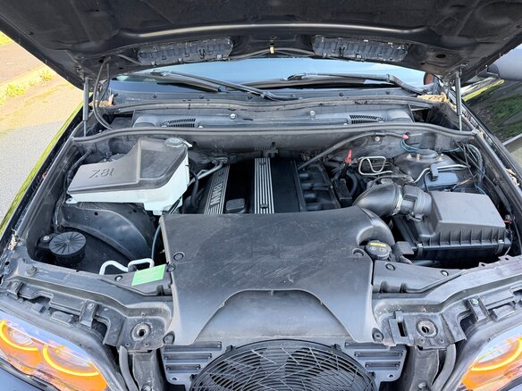 2001 BMW X5 3.0i I (E53), чёрный - вид 13