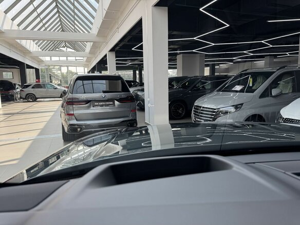 2026 Land Rover Range Rover P400 MHEV V, зелёный, 20990000 рублей - вид 35