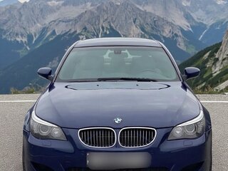 2005 BMW M5 IV (E60/E61), синий, 2700000 рублей, вид 3