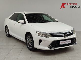2013 Toyota Camry VII (XV50), белый, 1358000 рублей, вид 3