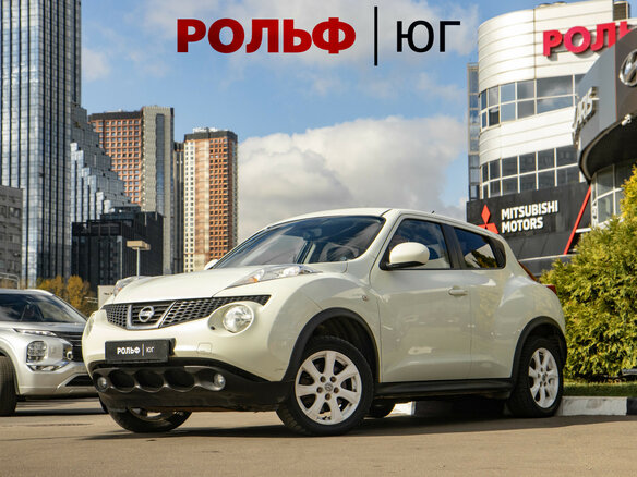 2011 Nissan Juke I, белый, 948000 рублей