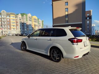 2015 Toyota Corolla Fielder XI (E160, E170, E180) Рестайлинг 1, белый, 1680000 рублей, вид 4