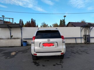 2010 Toyota Land Cruiser Prado 150 Series, белый, 2650000 рублей, вид 1