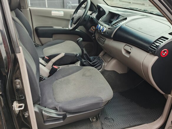 2007 Mitsubishi L200 IV, чёрный - вид 13