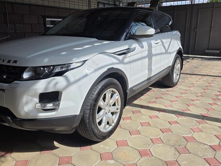 2013 Land Rover Range Rover Evoque 9-speed I, белый, вид 2