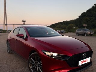 2021 Mazda 3 IV (BP), красный, 1680000 рублей, вид 4