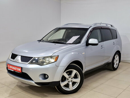 Mitsubishi Outlander II
