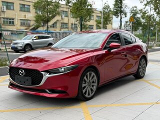 2022 Mazda 3 Axela IV (BP), красный, 1605000 рублей, вид 1