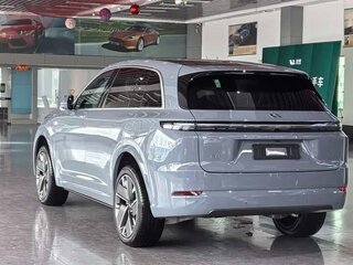 2025 Li Auto (Lixiang) L7 52.3 kWh I Рестайлинг, серебристый, 5990000 рублей, вид 3