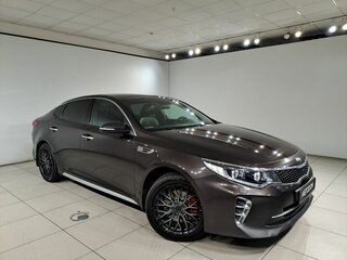 2017 Kia Optima IV, коричневый, 1697000 рублей, вид 3