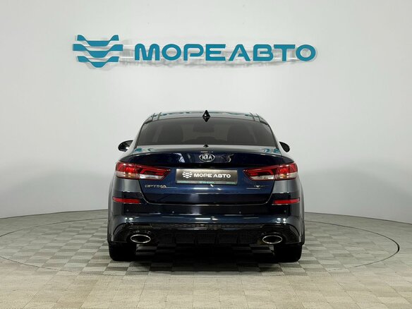 2018 Kia Optima IV Рестайлинг, синий, 1789000 рублей - вид 5