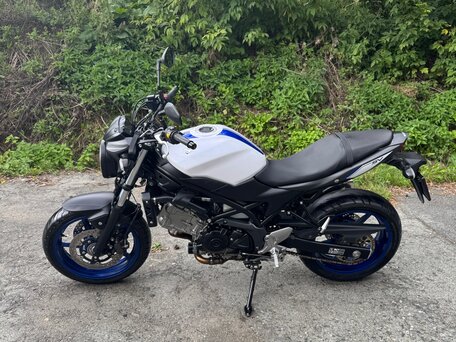 2016 Suzuki SV 650, белый, 535000 рублей, вид 4