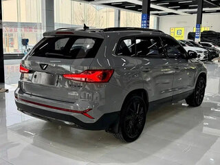 2022 Jetta VS7 I Рестайлинг 1, серебристый, 1600888 рублей, вид 4