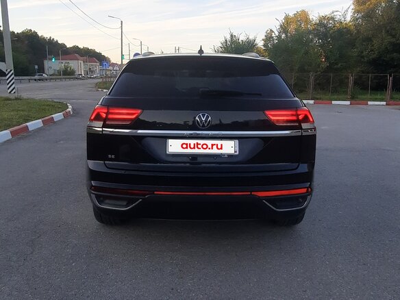 2020 Volkswagen Atlas Cross Sport I, чёрный, 2250000 рублей - вид 5