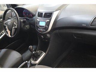 2011 Hyundai Solaris I, серый, 661000 рублей, вид 5
