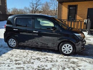 2013 Toyota Spade, чёрный, 850000 рублей, вид 3