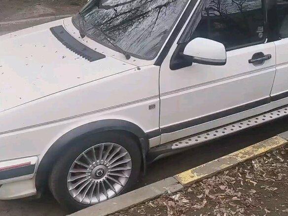 1985 Volkswagen Golf II, белый, 350000 рублей - вид 3