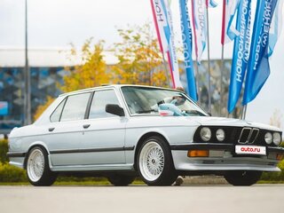 1985 BMW 5 серии 520i II (E28), серебристый, 500000 рублей, вид 3