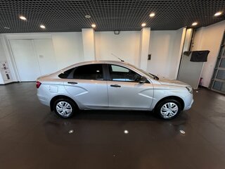 2016 Lada (ВАЗ) Vesta I, серебристый, 699000 рублей, вид 2