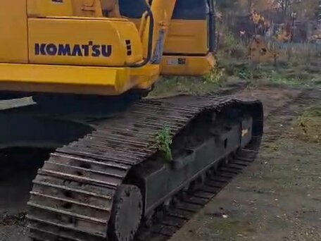 1991 Komatsu PC200-7, золотистый, 450000 рублей, вид 2