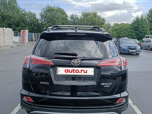 2018 Toyota RAV4 IV (XA40) Рестайлинг, чёрный, 2600000 рублей - вид 12