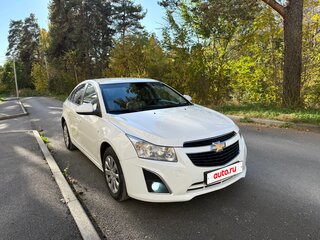 2013 Chevrolet Cruze I Рестайлинг, белый, 745000 рублей, вид 2