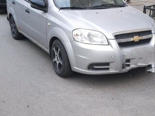 2007 Chevrolet Aveo I Рестайлинг, серебристый, 265000 рублей, вид 3