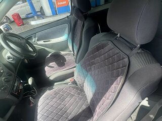 2002 Toyota Vitz I (P10), белый, 300000 рублей, вид 3