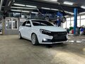 2018 Lada (ВАЗ) Vesta I, белый, 850000 рублей - вид 2