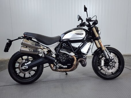 2018 Ducati Scrambler 1100, чёрный, 799000 рублей, вид 1